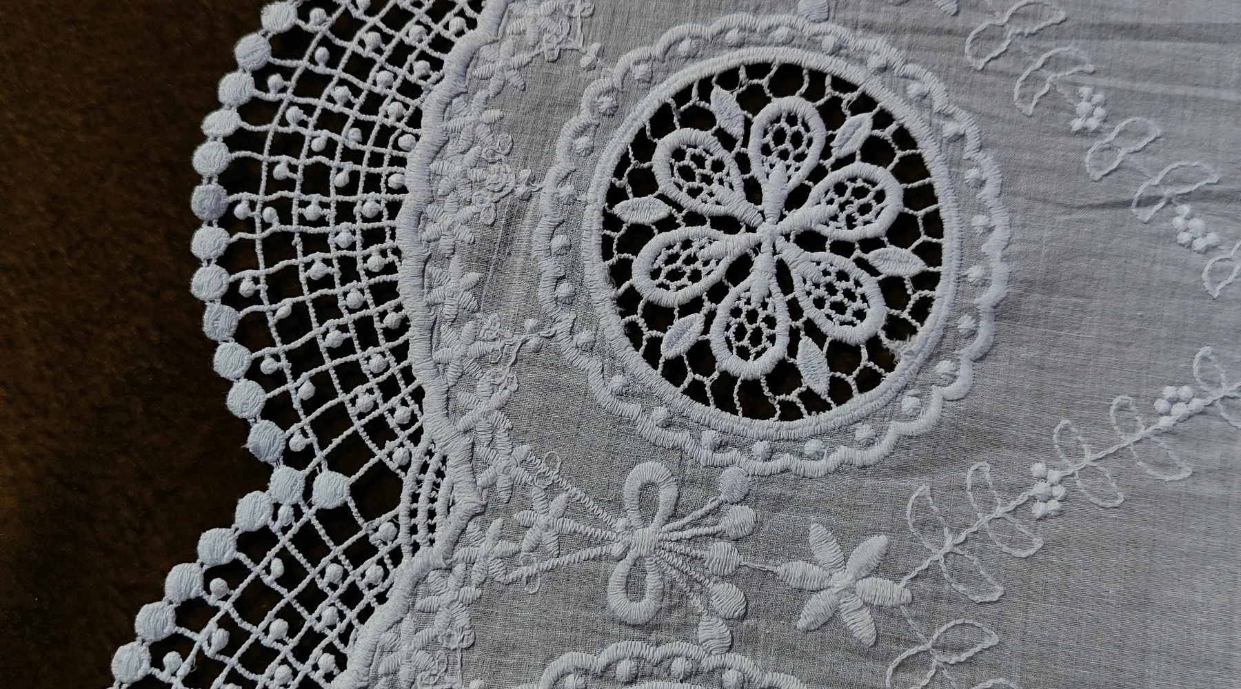lace cloth